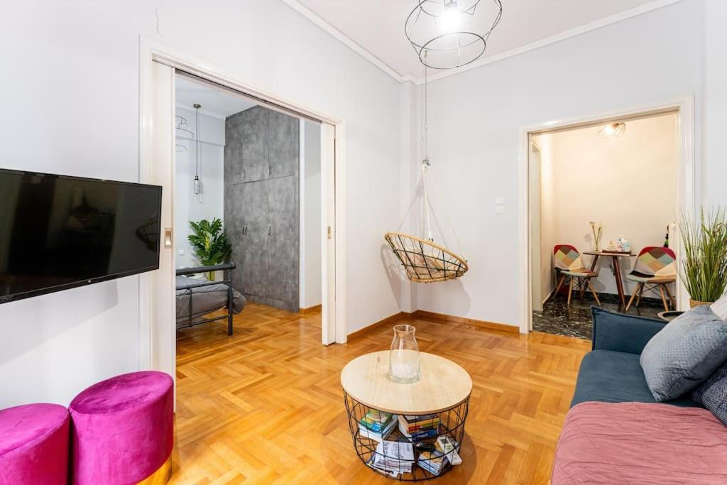 Downtown Cute Apt In The Heart Of Plaka Atene Esterno foto