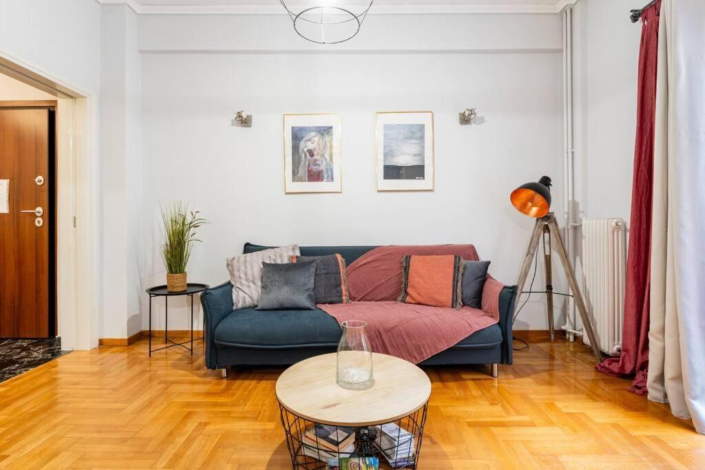 Downtown Cute Apt In The Heart Of Plaka Atene Esterno foto