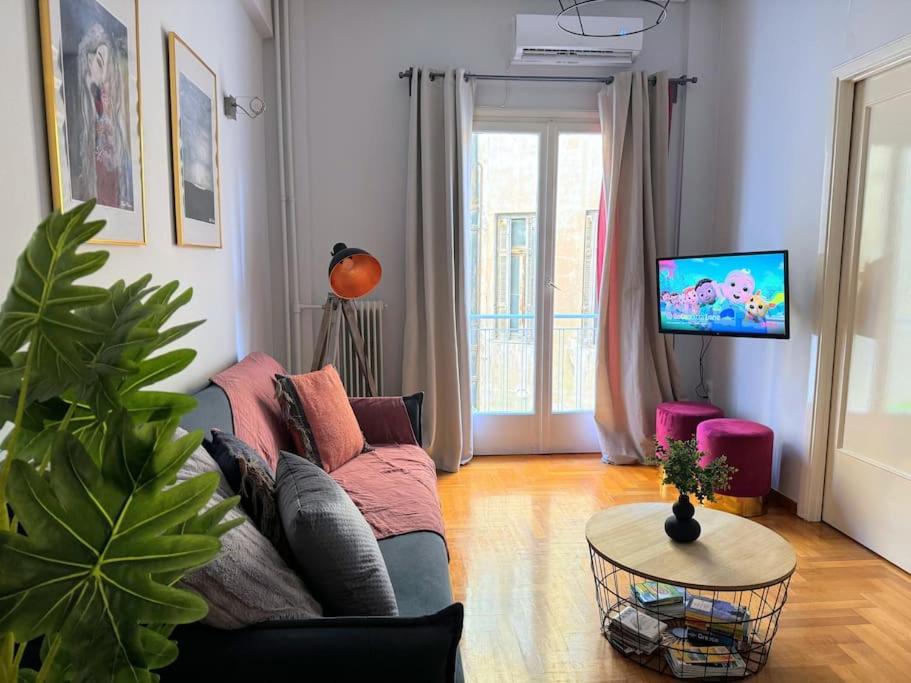 Downtown Cute Apt In The Heart Of Plaka Atene Esterno foto