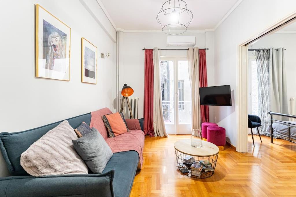 Downtown Cute Apt In The Heart Of Plaka Atene Esterno foto
